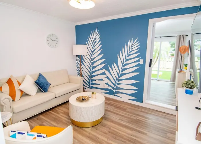 Steps To • King Bed • Bbq + Fenced Yard *